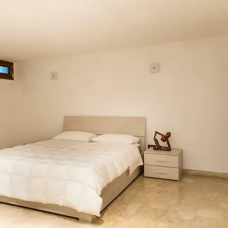 Apartment Lavistadeisogni Muranuove *